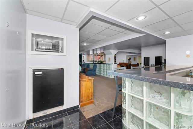 Builiding view seventy three for 23775 Riverview, Southfield, MI. 48034