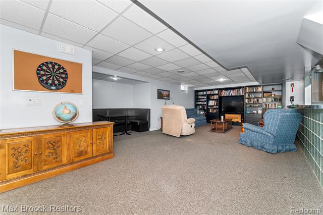 Builiding view sixty seven for 23775 Riverview, Southfield, MI. 48034