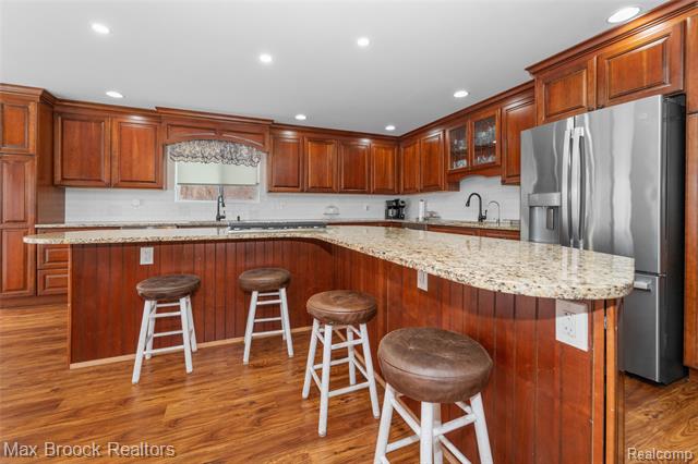 Builiding view twenty six for 23775 Riverview, Southfield, MI. 48034