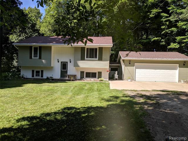 front view for 11287 Braden Road, Byron, Mi. 48418