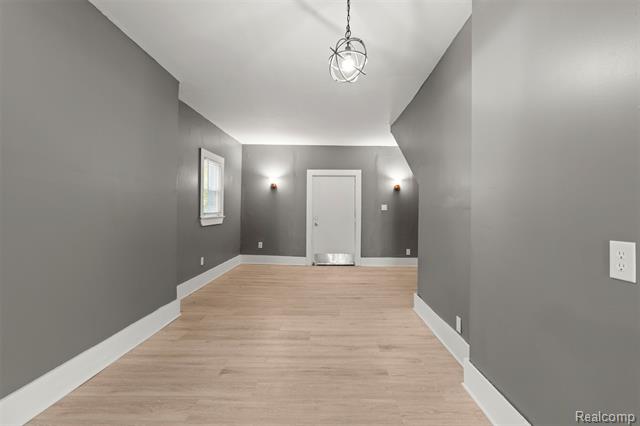 Builiding view seventeen for 388 Chalmers, Detroit, MI. 48215