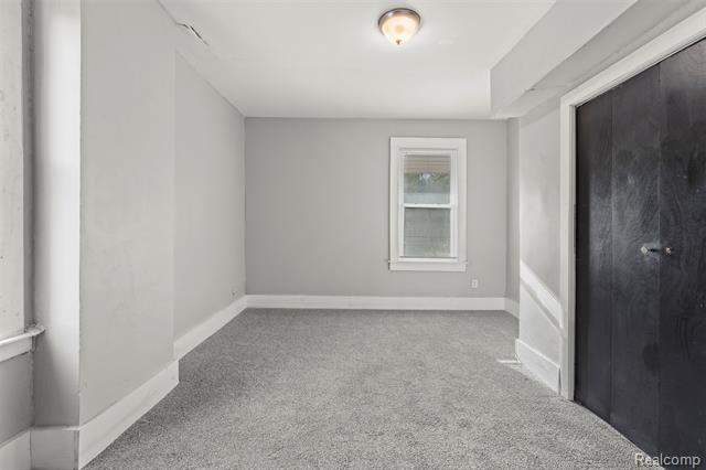 Builiding view twenty for 388 Chalmers, Detroit, MI. 48215