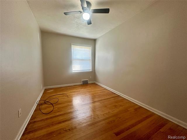 Builiding view two for 15059 Evergreen, Detroit, MI. 48223