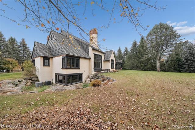 Builiding view forty seven for 8179 Towering Pines, Clarkston, MI. 48348