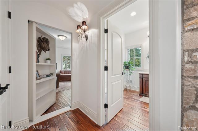 Builiding view seventeen for 8179 Towering Pines, Clarkston, MI. 48348