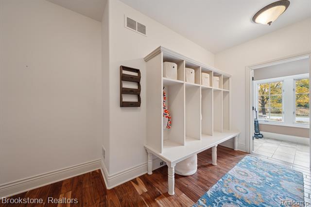 Builiding view thirty five for 8179 Towering Pines, Clarkston, MI. 48348