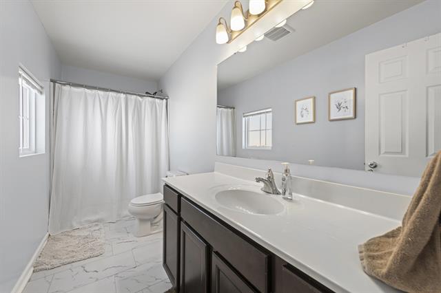 Builiding view sixteen for 1073 Weatherstone Lane, Howell, MI. 48843