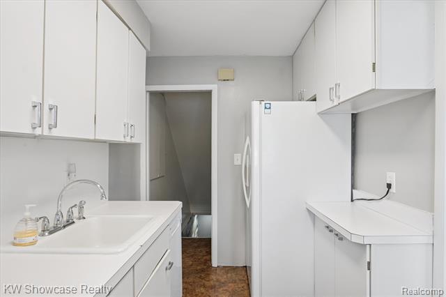 Builiding view nineteen for 23112 Marter, Saint Clair Shores, MI. 48080