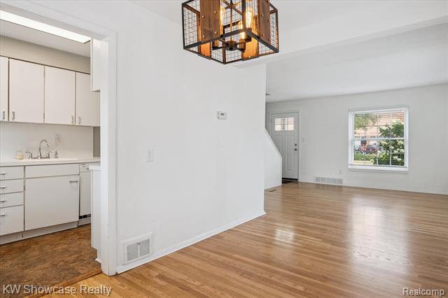 Builiding view sixteen for 23112 Marter, Saint Clair Shores, MI. 48080