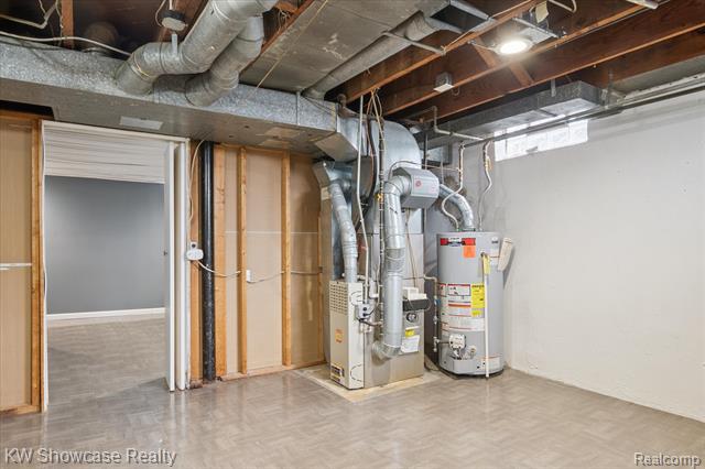 Builiding view thirty one for 23112 Marter, Saint Clair Shores, MI. 48080