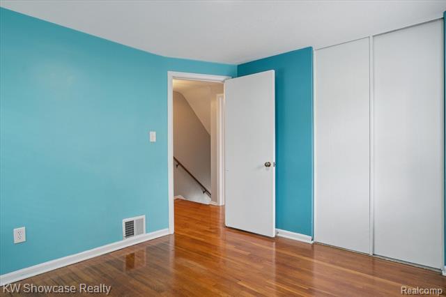 Builiding view twenty five for 23112 Marter, Saint Clair Shores, MI. 48080