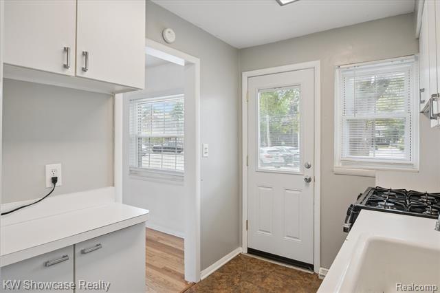 Builiding view twenty two for 23112 Marter, Saint Clair Shores, MI. 48080