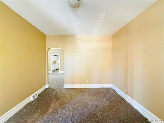 Builiding view twenty for 8737 Smart, Detroit, MI. 48210