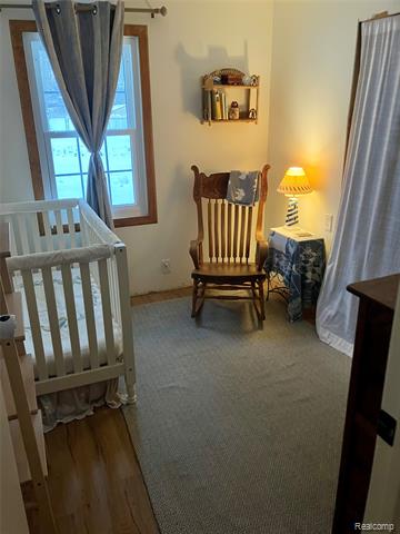 Builiding view ten for 41 Charles St, Hillsdale, MI. 49242