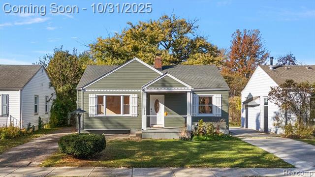 Builiding view one for 122 N Edgeworth, Royal Oak, MI. 48067