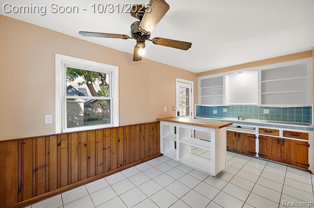 Builiding view thirteen for 122 N Edgeworth, Royal Oak, MI. 48067