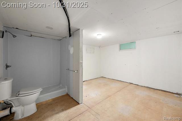 Builiding view twenty five for 122 N Edgeworth, Royal Oak, MI. 48067