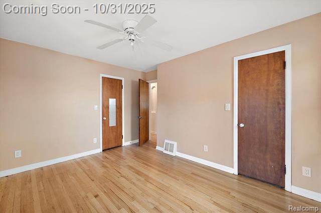 Builiding view twenty for 122 N Edgeworth, Royal Oak, MI. 48067