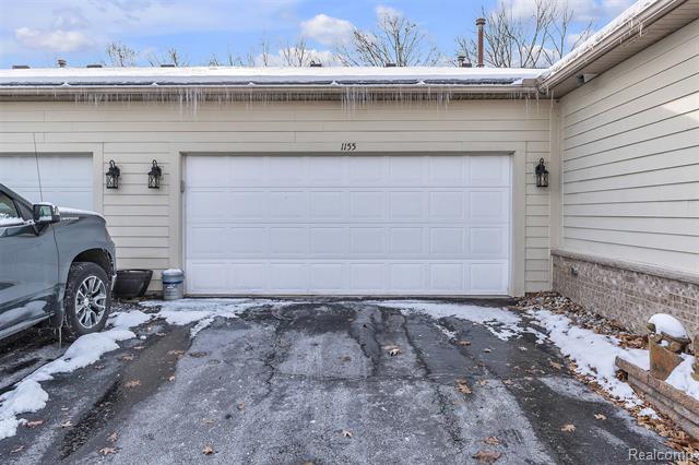 Builiding view forty four for 1155 Abbey, Westland, MI. 48185