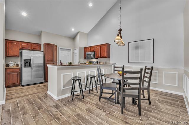 Builiding view twenty four for 1155 Abbey, Westland, MI. 48185