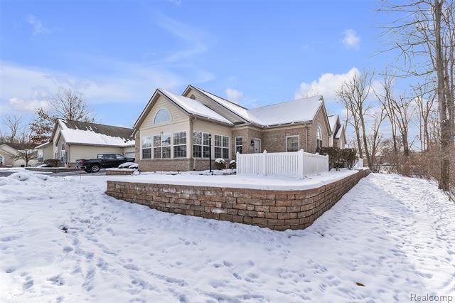 Builiding view two for 1155 Abbey, Westland, MI. 48185