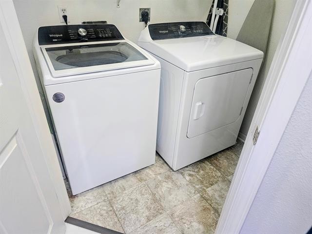 Builiding view fourteen for 1573 Oakfield, Ann Arbor, MI. 48108