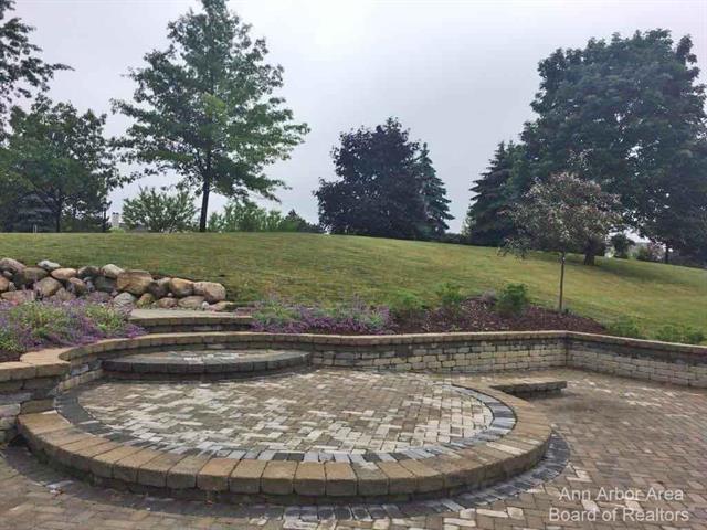 Builiding view thirty for 1573 Oakfield, Ann Arbor, MI. 48108