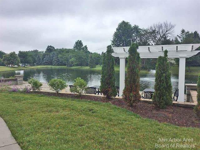 Builiding view twenty eight for 1573 Oakfield, Ann Arbor, MI. 48108