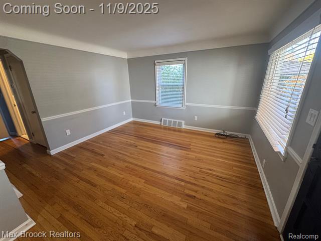 Builiding view five for 313 S Dorchester, Royal Oak, MI. 48067