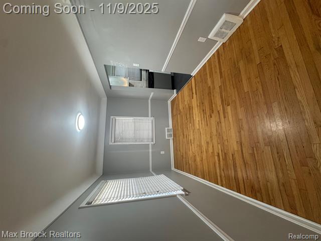 Builiding view four for 313 S Dorchester, Royal Oak, MI. 48067