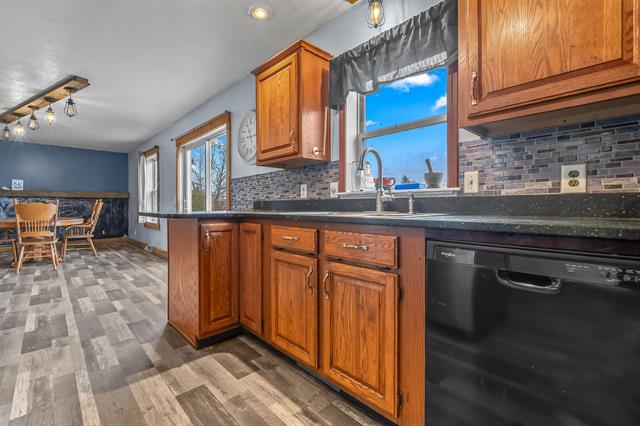 Builiding view eighteen for 7534 Robins Rd, Hillsdale, MI. 49242