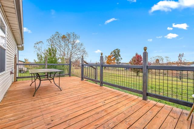 Builiding view eleven for 7534 Robins Rd, Hillsdale, MI. 49242