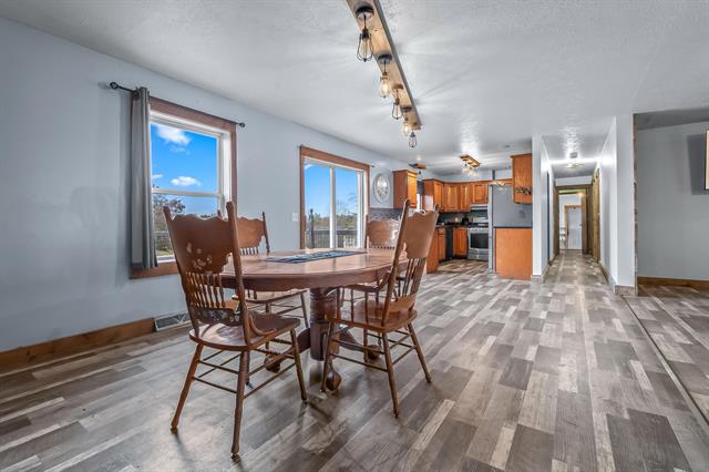 Builiding view fifteen for 7534 Robins Rd, Hillsdale, MI. 49242