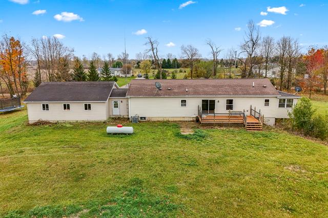 Builiding view five for 7534 Robins Rd, Hillsdale, MI. 49242