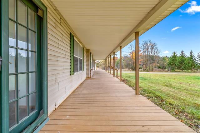 Builiding view nine for 7534 Robins Rd, Hillsdale, MI. 49242