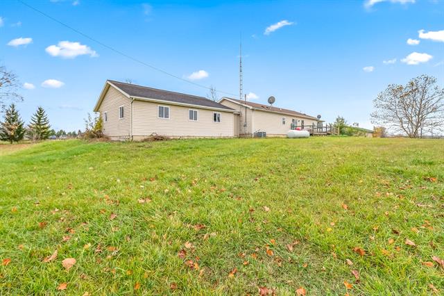 Builiding view thirty eight for 7534 Robins Rd, Hillsdale, MI. 49242