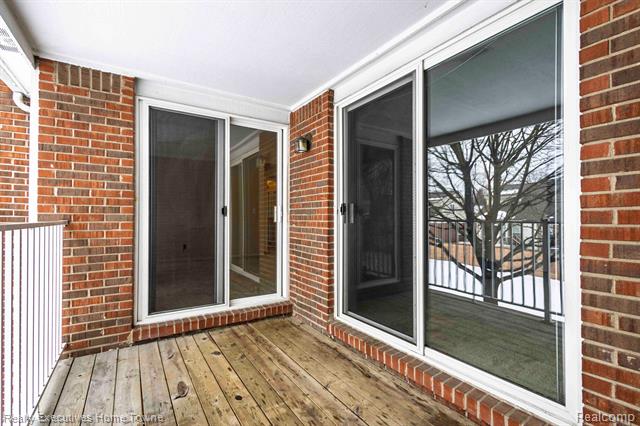 Builiding view twenty eight for 4289 Berkshire, Sterling Heights, MI. 48314