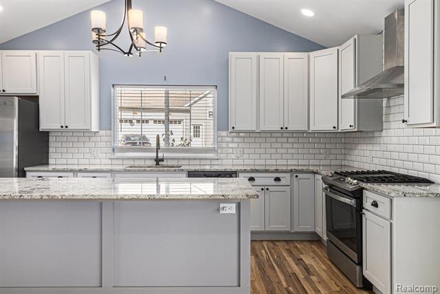 Builiding view nine for 609 Ironwood, Ann Arbor, MI. 48103