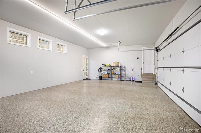 Builiding view thirty three for 5888 Wyndam, Brighton, MI. 48116