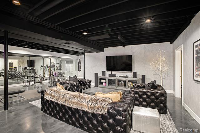 Builiding view twenty nine for 5888 Wyndam, Brighton, MI. 48116