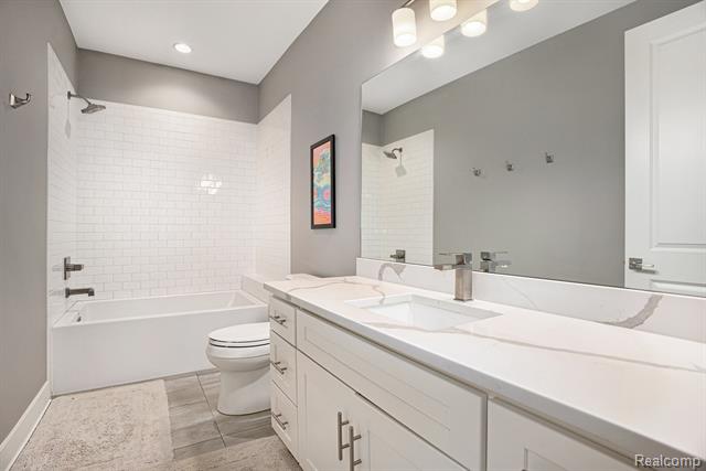 Builiding view twenty three for 5888 Wyndam, Brighton, MI. 48116