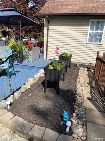 Builiding view fifty nine for 8474 Wesley, Flushing, MI. 48433