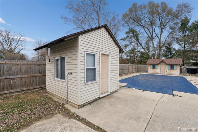 Builiding view fifty one for 8474 Wesley, Flushing, MI. 48433