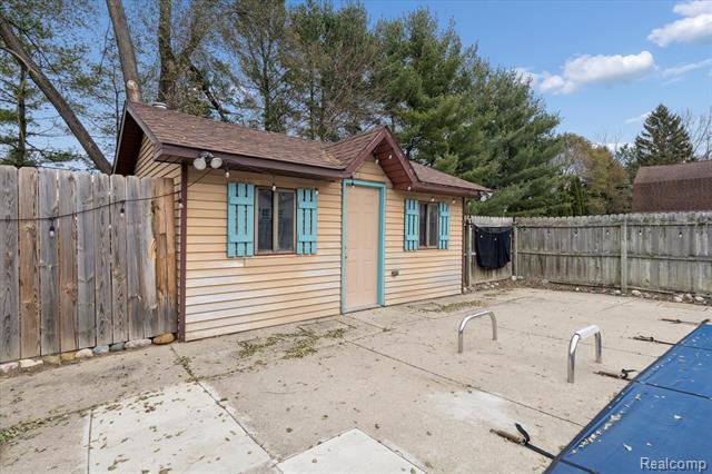 Builiding view fifty seven for 8474 Wesley, Flushing, MI. 48433