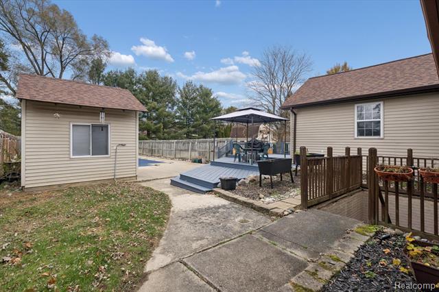 Builiding view fifty for 8474 Wesley, Flushing, MI. 48433