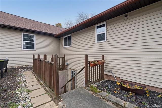 Builiding view forty eight for 8474 Wesley, Flushing, MI. 48433