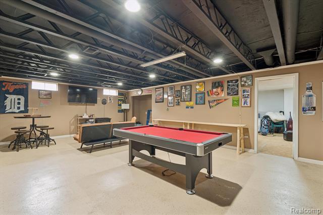 Builiding view thirty two for 8474 Wesley, Flushing, MI. 48433