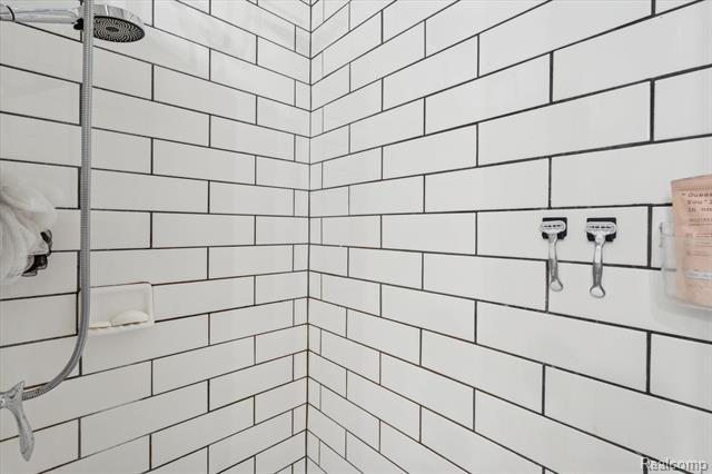 Builiding view twenty four for 8474 Wesley, Flushing, MI. 48433