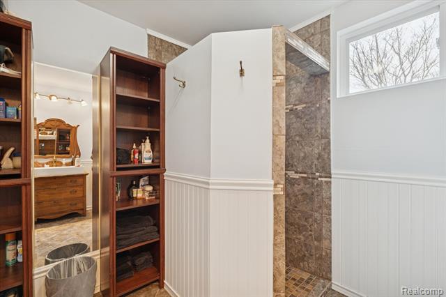 Builiding view twenty six for 8474 Wesley, Flushing, MI. 48433