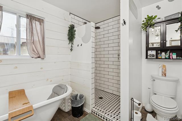 Builiding view twenty three for 8474 Wesley, Flushing, MI. 48433